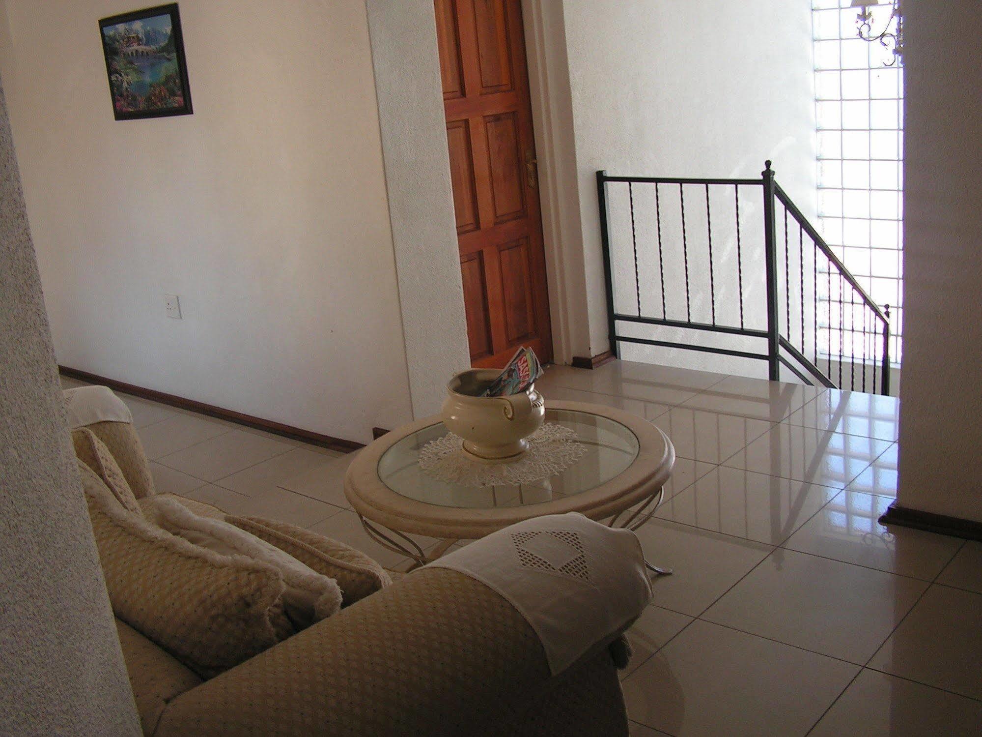 Moshitametsi Guesthouse Kempton Park Exterior foto