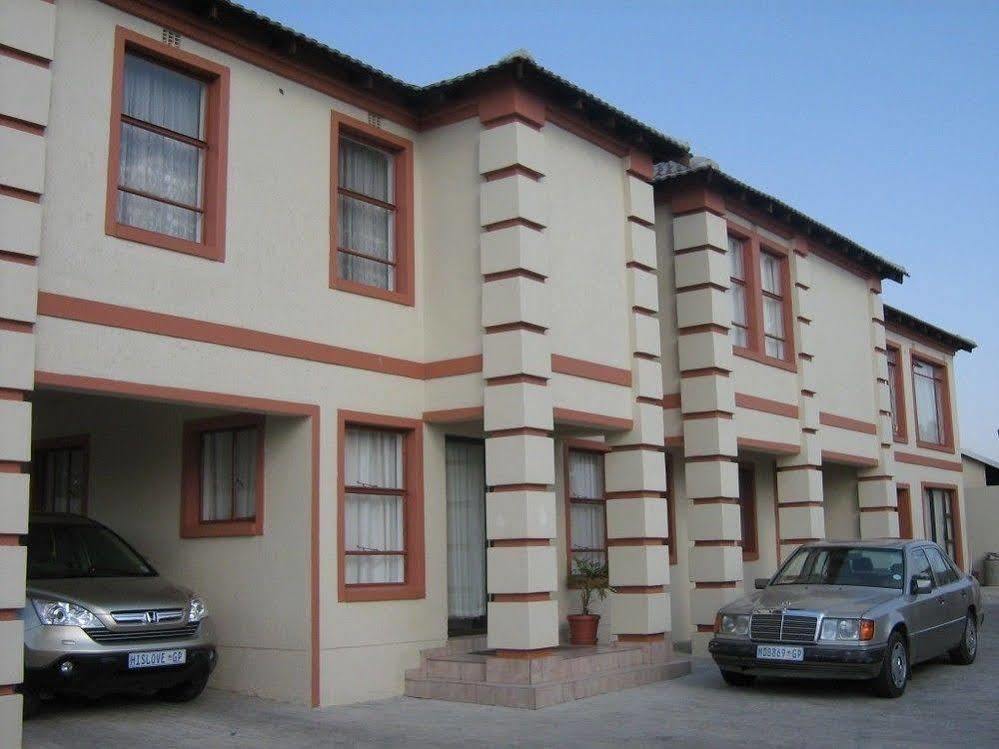 Moshitametsi Guesthouse Kempton Park Exterior foto